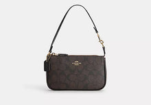 Cargar imagen en el visor de la galería, NOLITA 19 in signature canvas