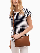 Cargar imagen en el visor de la galería, JACKSON TRIPLE GUSSET CROSSBODY CAMELL