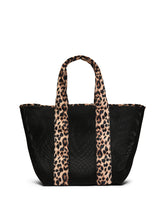 Cargar imagen en el visor de la galería, LEOPARD MESH TOTE BAG
