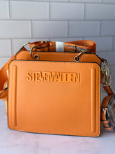 Cargar imagen en el visor de la galería, BEVELYN ORANGE CROSSBODY
