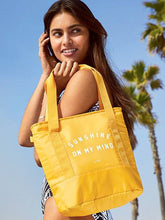 Cargar imagen en el visor de la galería, COOLER TOTE YELLOW
