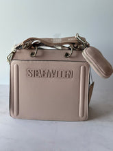 Cargar imagen en el visor de la galería, BEVELYN PINK CROSSBODY
