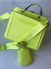 Cargar imagen en el visor de la galería, BEVELYN LEMON CROSS
