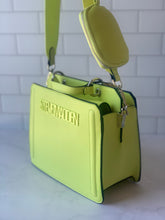 Cargar imagen en el visor de la galería, BEVELYN LEMON CROSS
